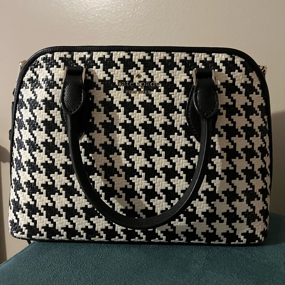 Like new Kate Spade houndstooth top handle crossbody satchel